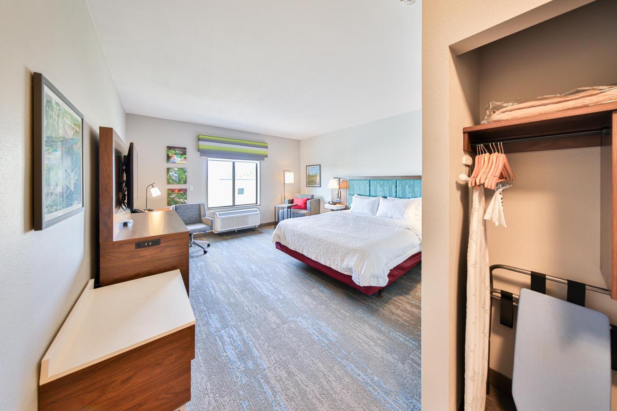 Hampton Inn & Suites By Hilton Seattle/Кент Стая снимка